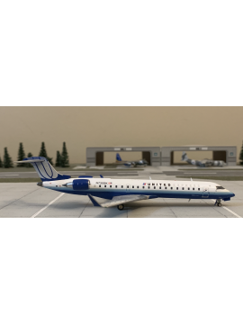 GEMINI JETS 1:200 UNITED EXPRESS CRJ700