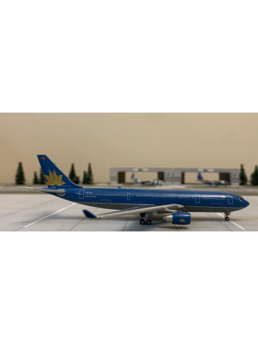 JC WINGS 1:400 VIETNAM AIRLINES AIRBUS A330-200