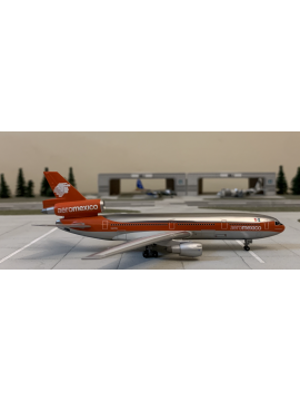 JET-X 1:400 AEROMEXICO DC-10-30