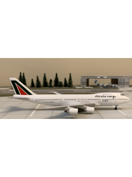 AVIATION 1:400 ALITALIA CARGO BOEING 747-200