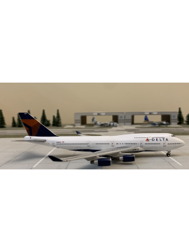 GEMINI JETS 1:400 DELTA BOEING 747-400