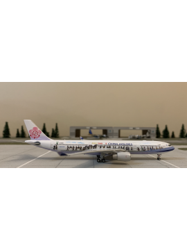 PHOENIX 1:400 CHINA AIRLINES AIRBUS A330-300