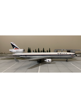 GEMINI JETS 1:200 DELTA MD-11