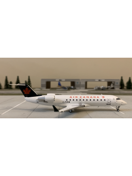 NG MODEL 1:200 AIR CANADA CRJ-100