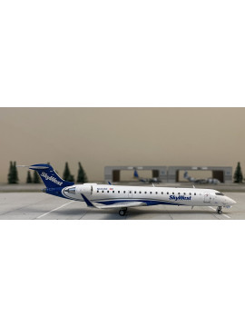 GEMINI JETS 1:200 SKYWEST CRJ-700