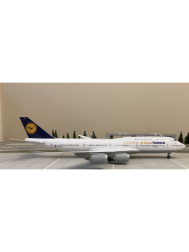 JC WINGS 1:200 LUFTHANSA “5 STARHANSA” BOEING 747-8