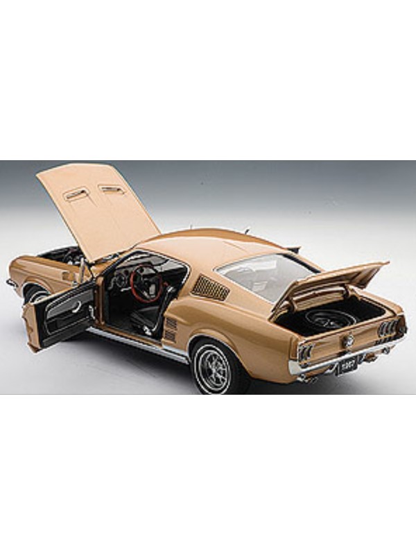 1:18 ford mustang gt 390 1967 (gold)